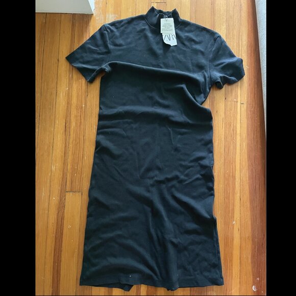 Zara Interlock Dress - Picture 3 of 5